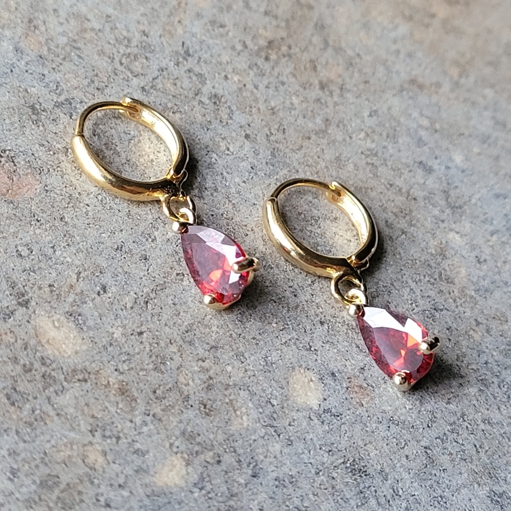 18k Gold Ruby Stone Earrings
